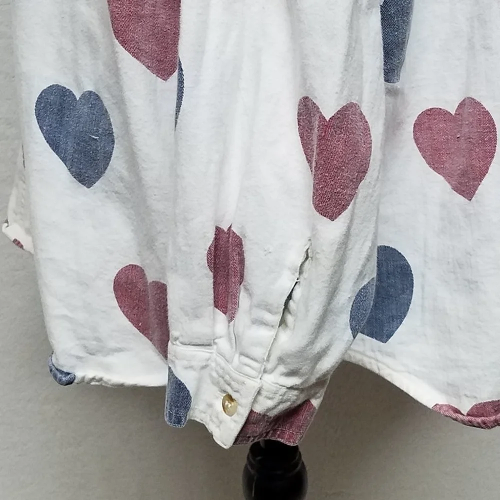 Vintage 80s Carolina Colours 11 White Blue Red Heart Denim V-neck Button Up Top - Picture 8 of 13